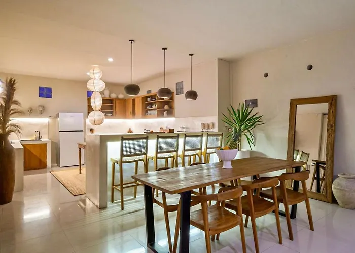 Holiday home 1mn From - 3br Terrace-cinema & Brasero Canggu (Bali)